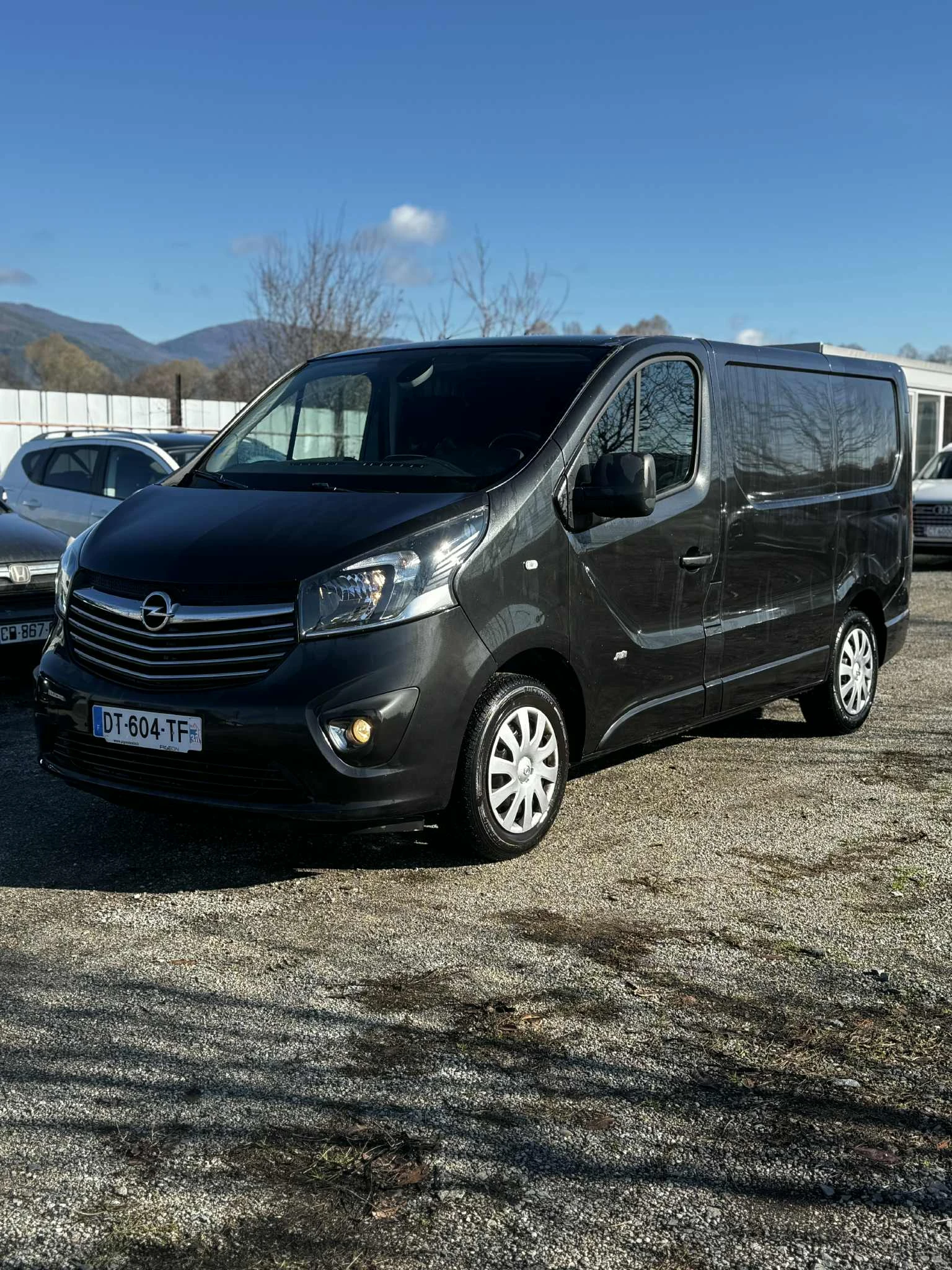 Opel Vivaro 1.6 CDTI klimatik Navi | Mobile.bg   1