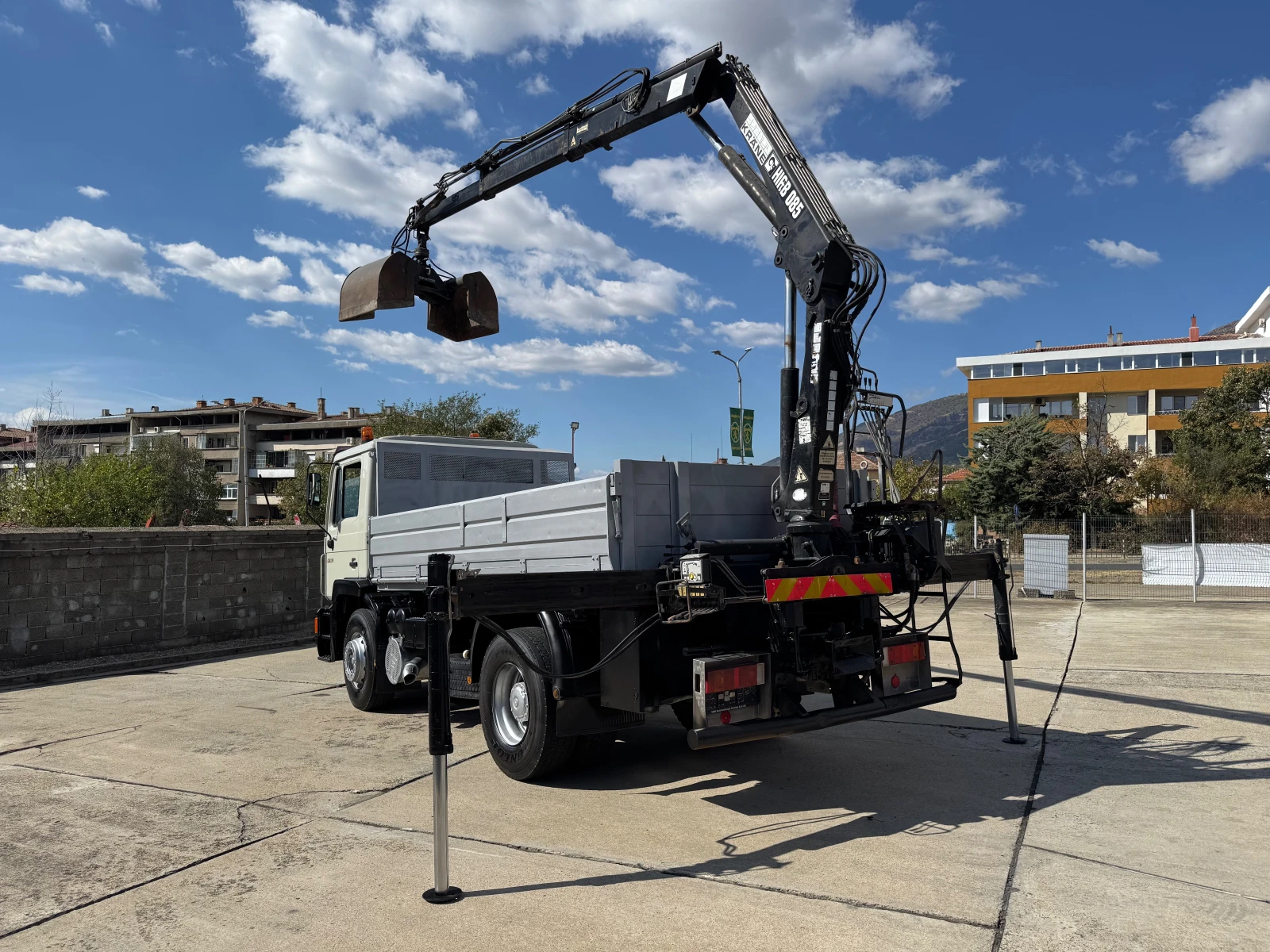 Man 19.332 HIAB 085 , ���:4.30�, ���� � ������� | Mobile.bg � ����������� 3