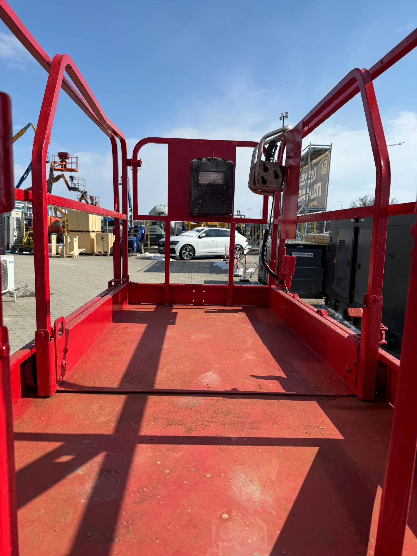  Genie GS2046 | Mobile.bg   12