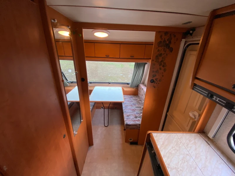 Каравана Други Gruau l 490 T, снимка 7 - Каравани и кемпери - 52805257