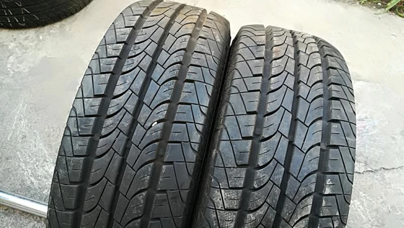 Гуми Летни 205/65R15, снимка 2 - Гуми и джанти - 24773811