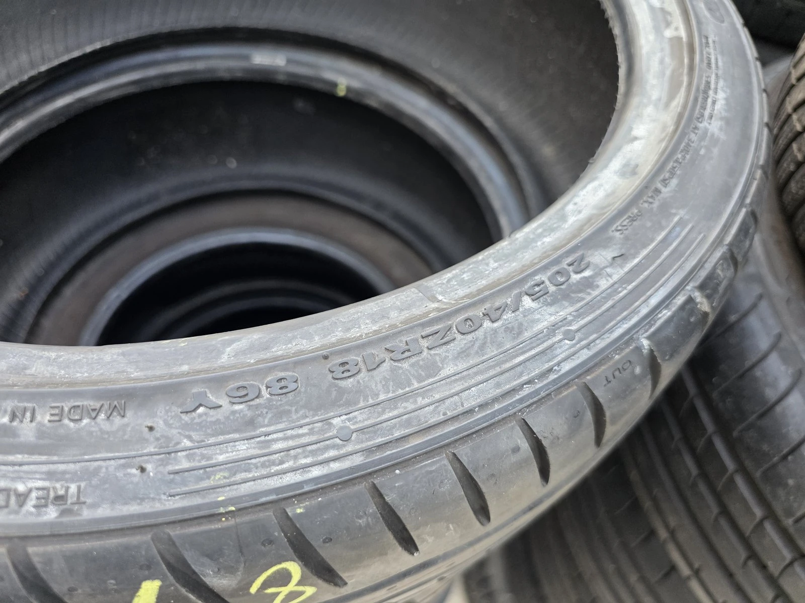 Гуми Летни 205/40R18, снимка 6 - Гуми и джанти - 56730681