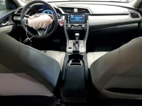 Honda Civic 2.0L 4 Front-wheel Drive, снимка 9