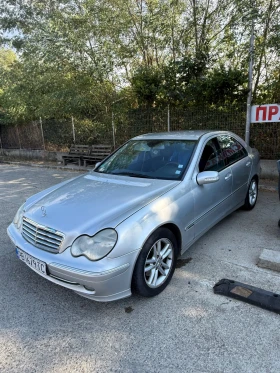 Mercedes-Benz C 200, снимка 4