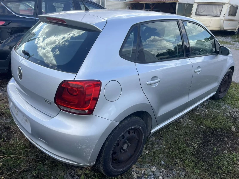 VW Polo 1.4, снимка 5 - Автомобили и джипове - 47550992