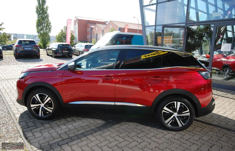 Peugeot 3008 GT Hybrid4 300 E-EAT8/299HP/NAVI/LED/WIFI/250b, снимка 2 - Автомобили и джипове - 47580379