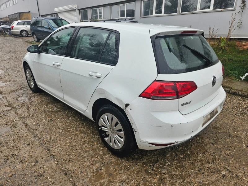 VW Golf 1.6 tdi-105ks-2013god, снимка 14 - Автомобили и джипове - 47969039