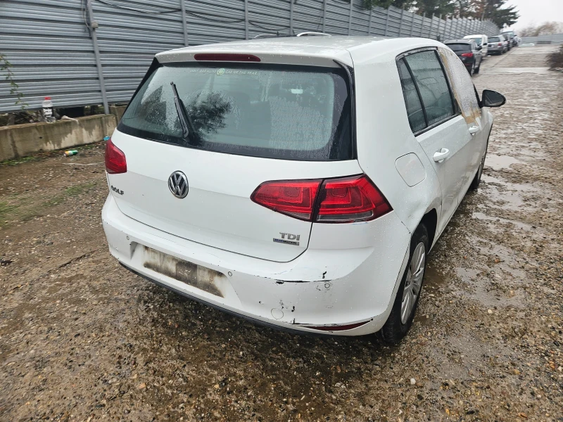 VW Golf 1.6 tdi-105ks-2013god, снимка 12 - Автомобили и джипове - 47969039