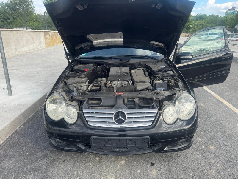 Mercedes-Benz C 200 1.8i, снимка 12 - Автомобили и джипове - 50396110