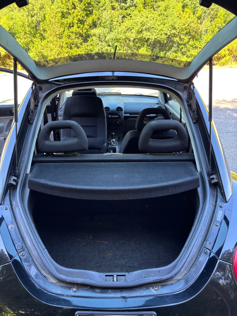 VW Beetle 2.0 i, снимка 14 - Автомобили и джипове - 52695001