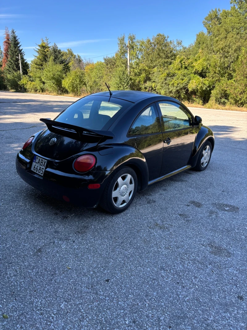 VW Beetle 2.0 i, снимка 5 - Автомобили и джипове - 52695001