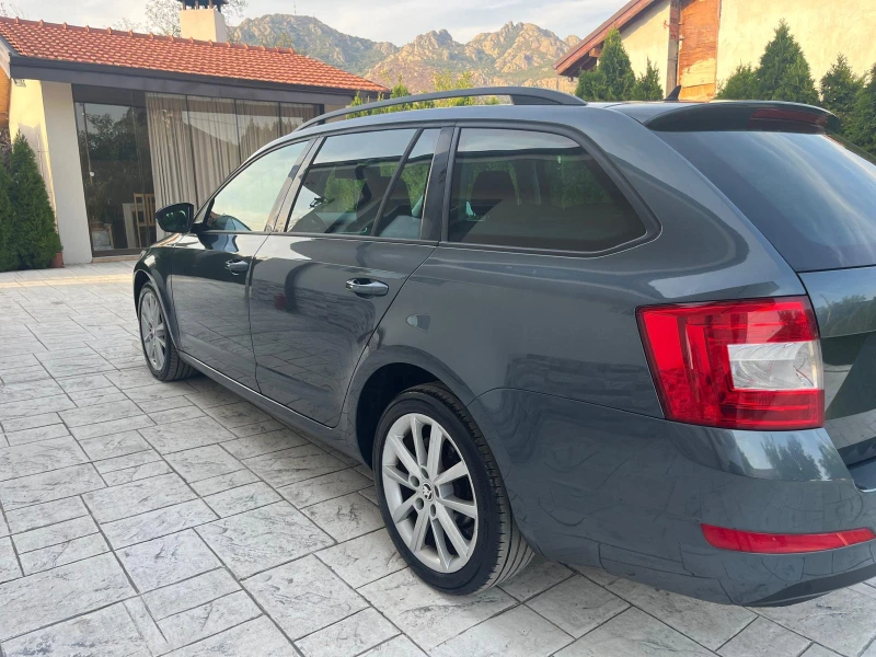 Skoda Octavia 2.0 TDI AVTO NAVI, снимка 8 - Автомобили и джипове - 51684450