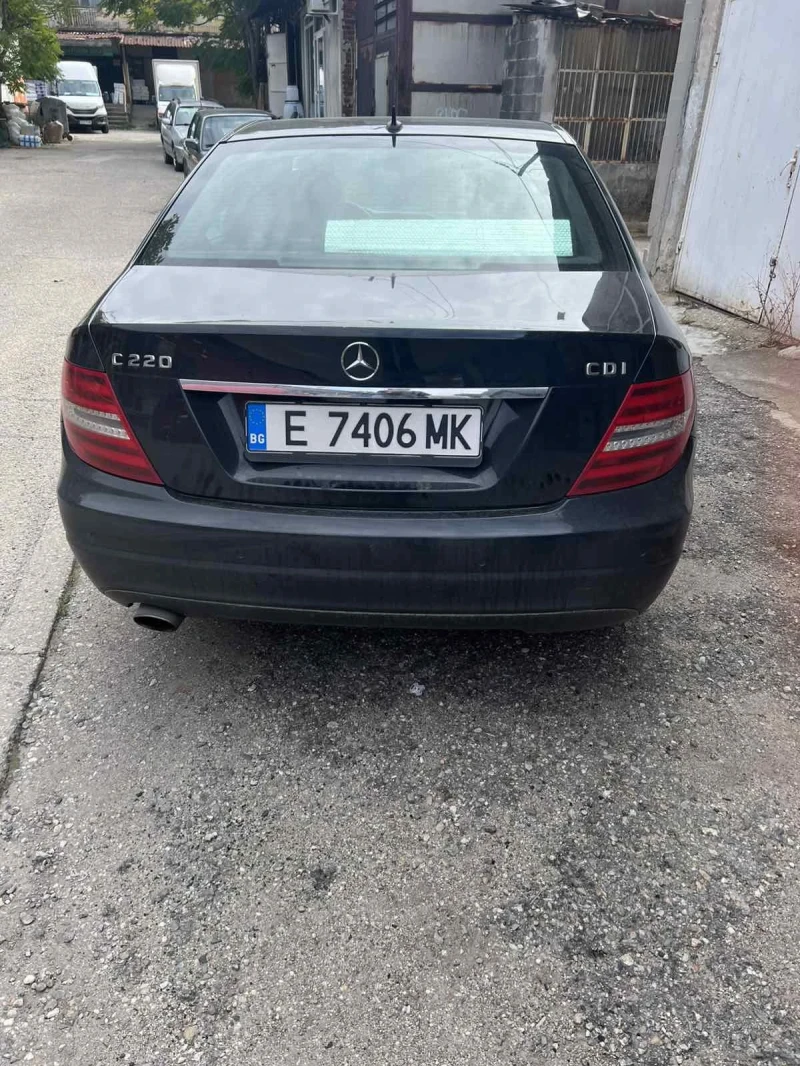 Mercedes-Benz C 220, снимка 4 - Автомобили и джипове - 52051490