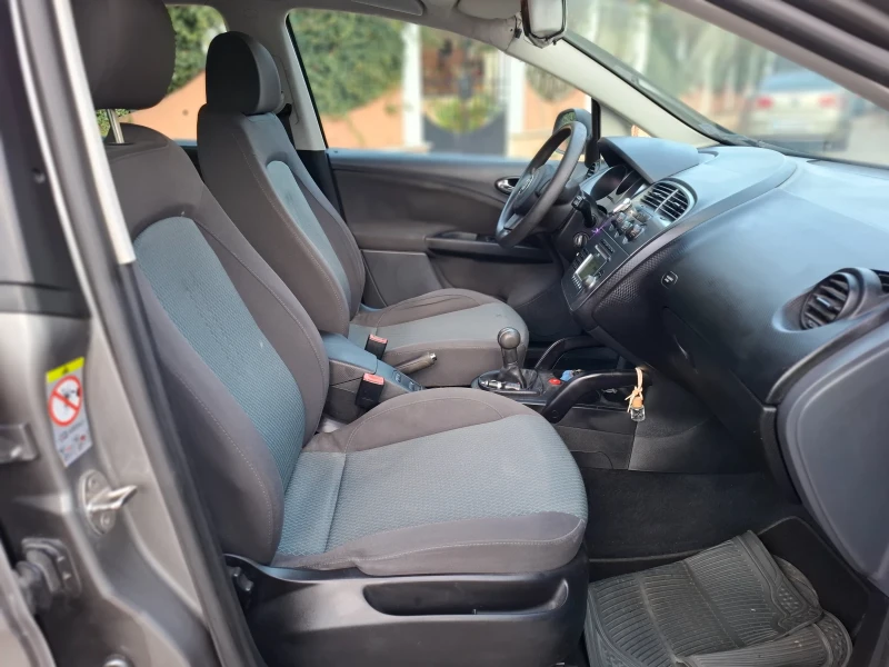 Seat Altea XL 1.6i * ГАЗ * КЛИМАТИК * РЕГИСТРИРАН * ИТАЛИЯ , снимка 15 - Автомобили и джипове - 52287410