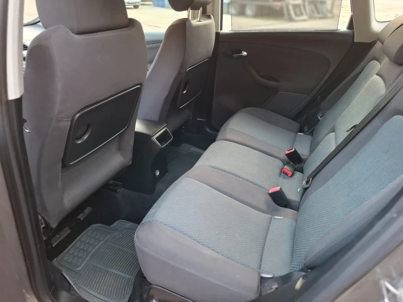 Seat Altea XL 1.6i * ГАЗ * КЛИМАТИК * РЕГИСТРИРАН * ИТАЛИЯ , снимка 11 - Автомобили и джипове - 52287410