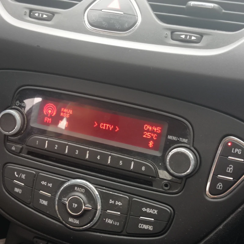 Opel Corsa Е.1.4/90кс Без Турбо* , снимка 14 - Автомобили и джипове - 52746145