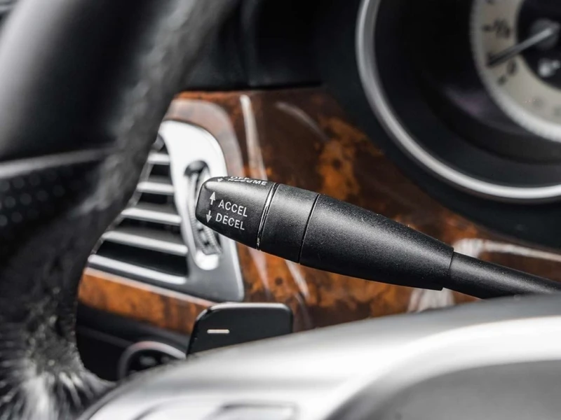 Mercedes-Benz CLS * CLS550 4 MATIC * CARFAX * ЦЕНА ДО БГ, снимка 12 - Автомобили и джипове - 53114708