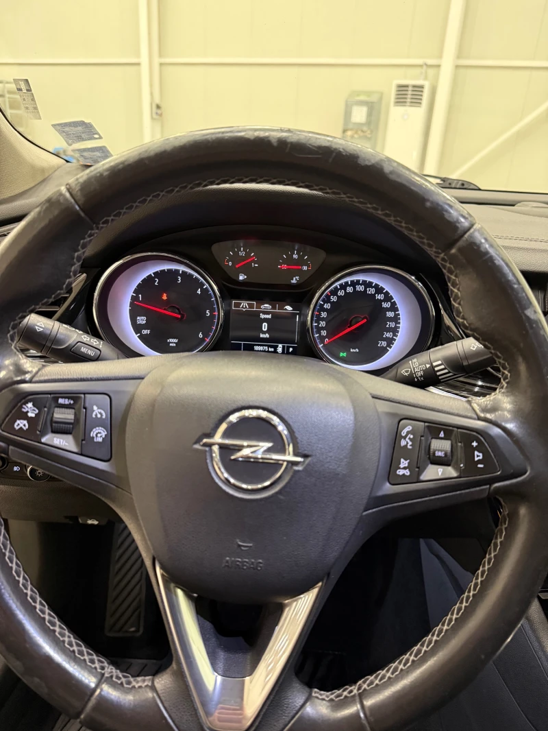 Opel Insignia B Grand Sport 2.0 CDTI, снимка 10 - Автомобили и джипове - 53156729