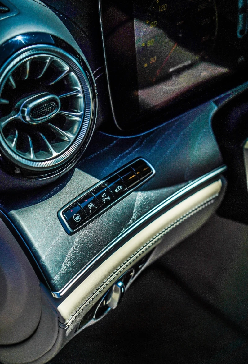 Mercedes-Benz AMG GT 4-Door Coupe 53 EQ Boost 4MATIC+ , снимка 7 - Автомобили и джипове - 53234945