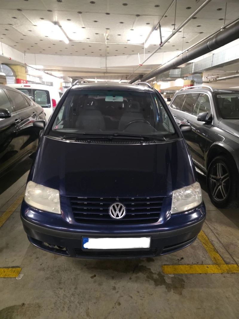 VW Sharan 1.9 TDI, снимка 3 - Автомобили и джипове - 53242641