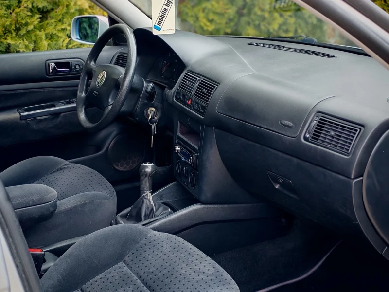 VW Golf 1.9TDI(90)* RACELINE-EDITION* НОВ ВНОС* , снимка 14 - Автомобили и джипове - 53458464