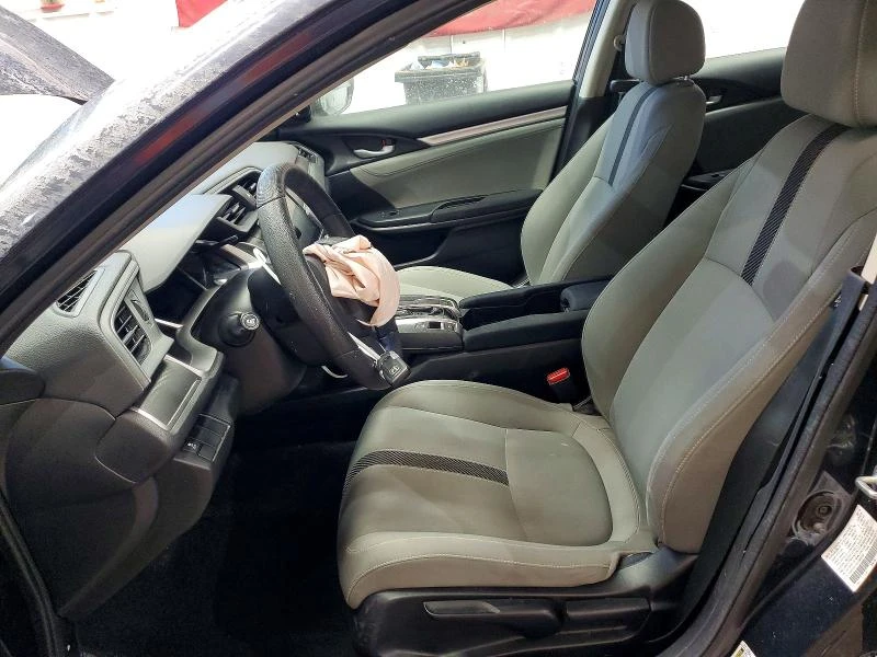 Honda Civic 2.0L 4 Front-wheel Drive, снимка 8 - Автомобили и джипове - 53989549