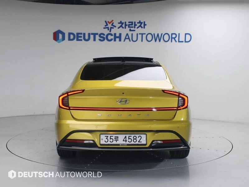 Hyundai Sonata 2.0 PREMIUM, снимка 4 - Автомобили и джипове - 54482360
