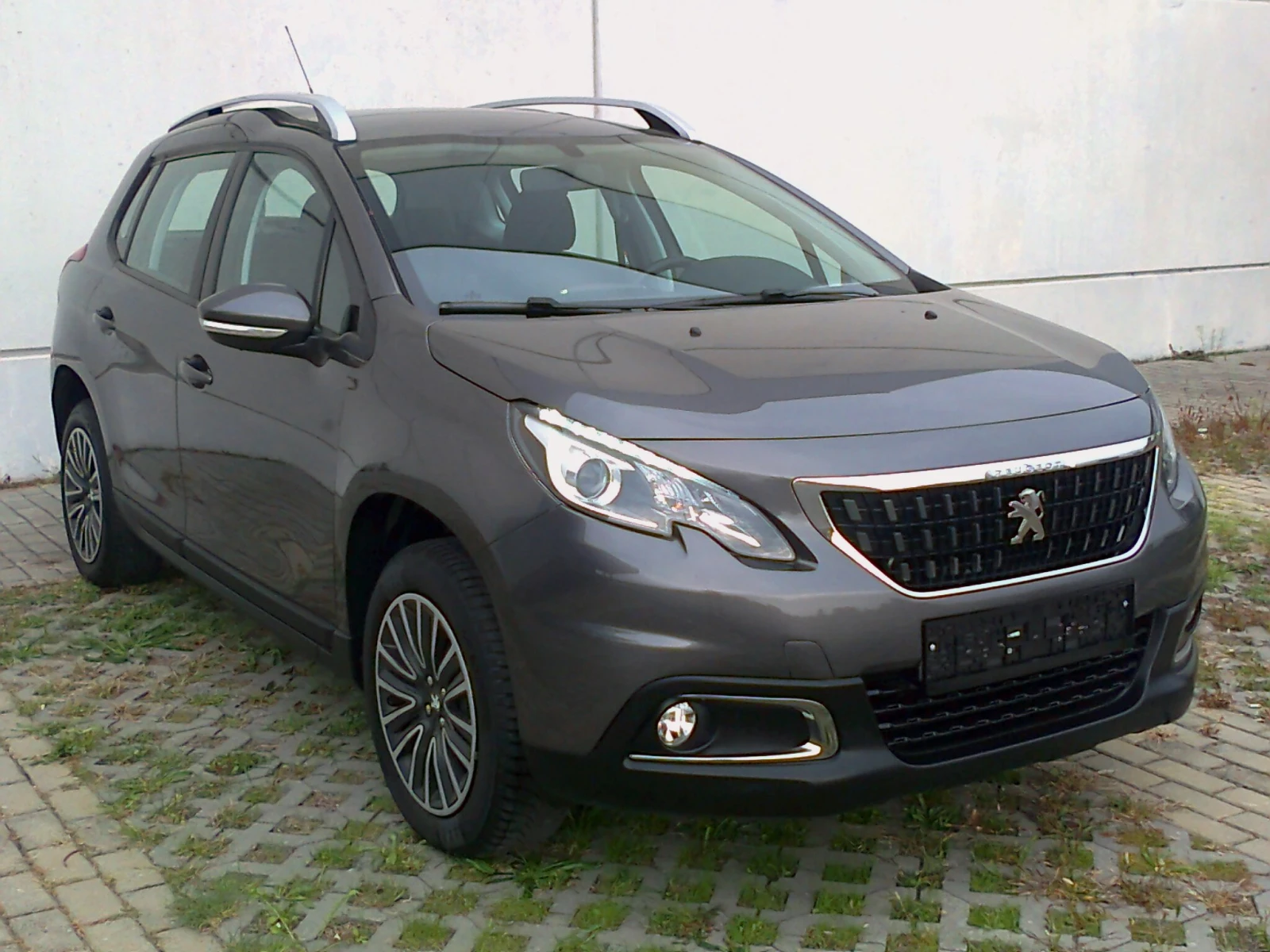 Peugeot 2008  BENZIN - изображение 3