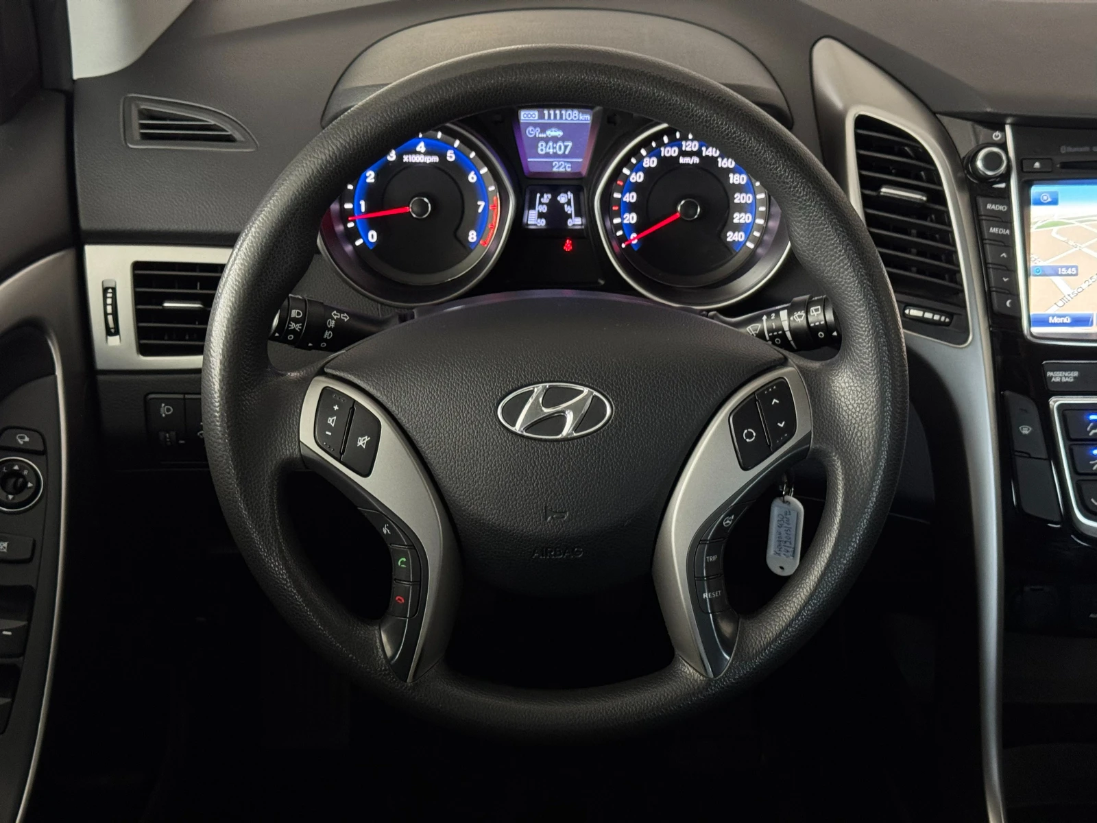 Hyundai I30 1.4I* 99к.с* НАВИ.* СЕРВИЗНА КНИЖКА С ПЪЛНА ИСТОРИ - изображение 10
