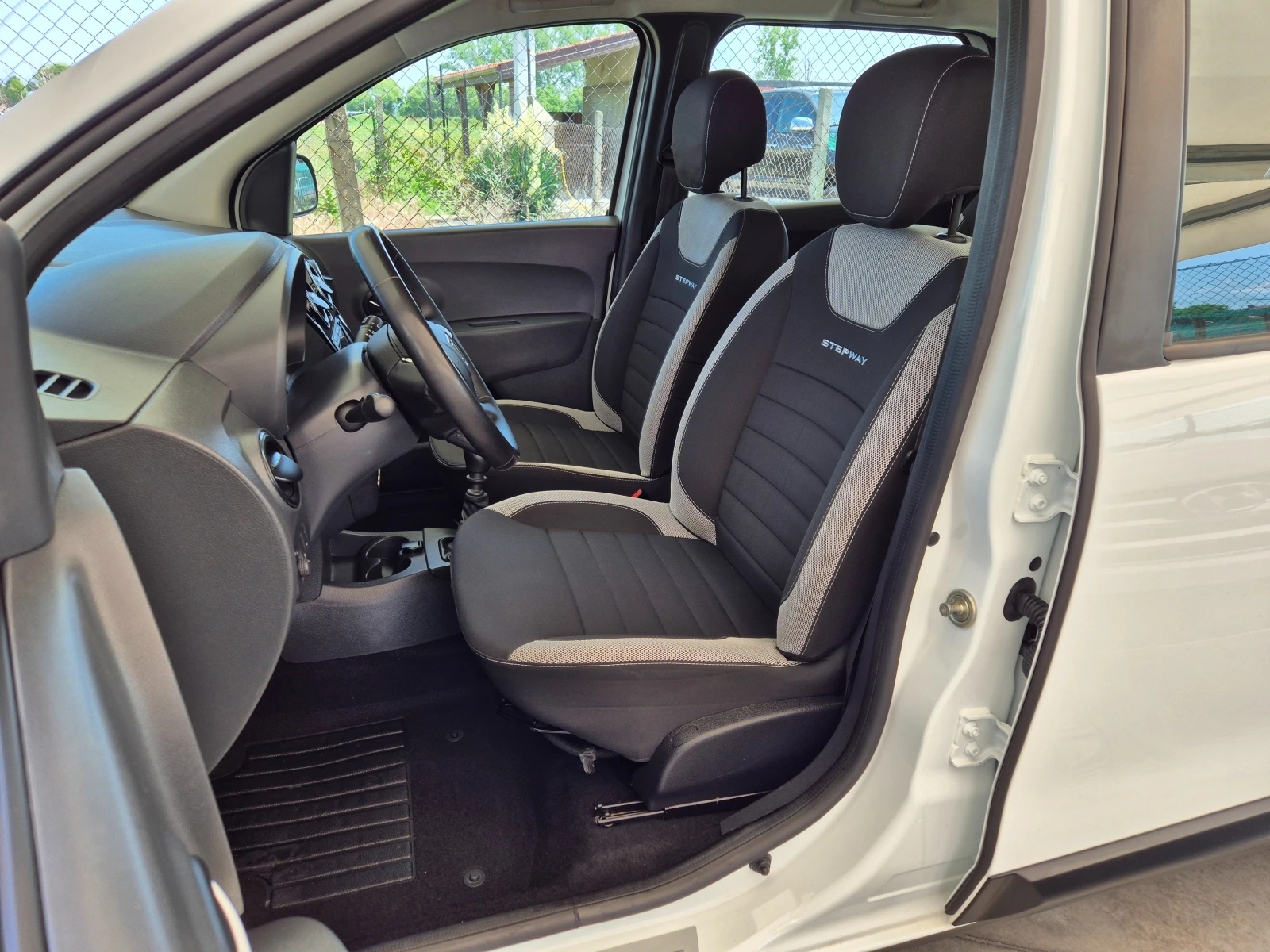 Dacia Lodgy 1.5DCI* STEPWAY* NAVI*  - изображение 8