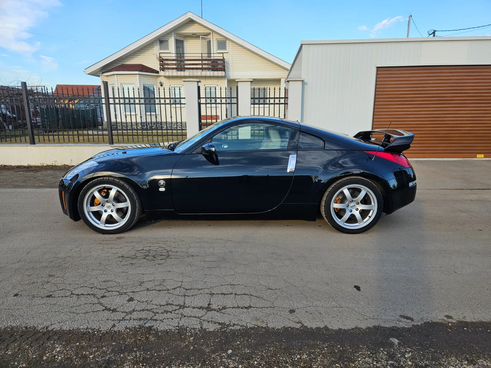 Nissan 350z HR, Brembo, Bose, Navi - изображение 3