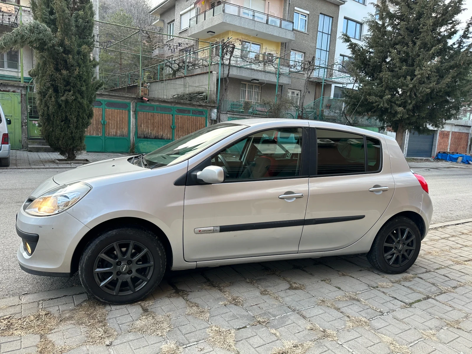Renault Clio 1.2 Бензин - изображение 3