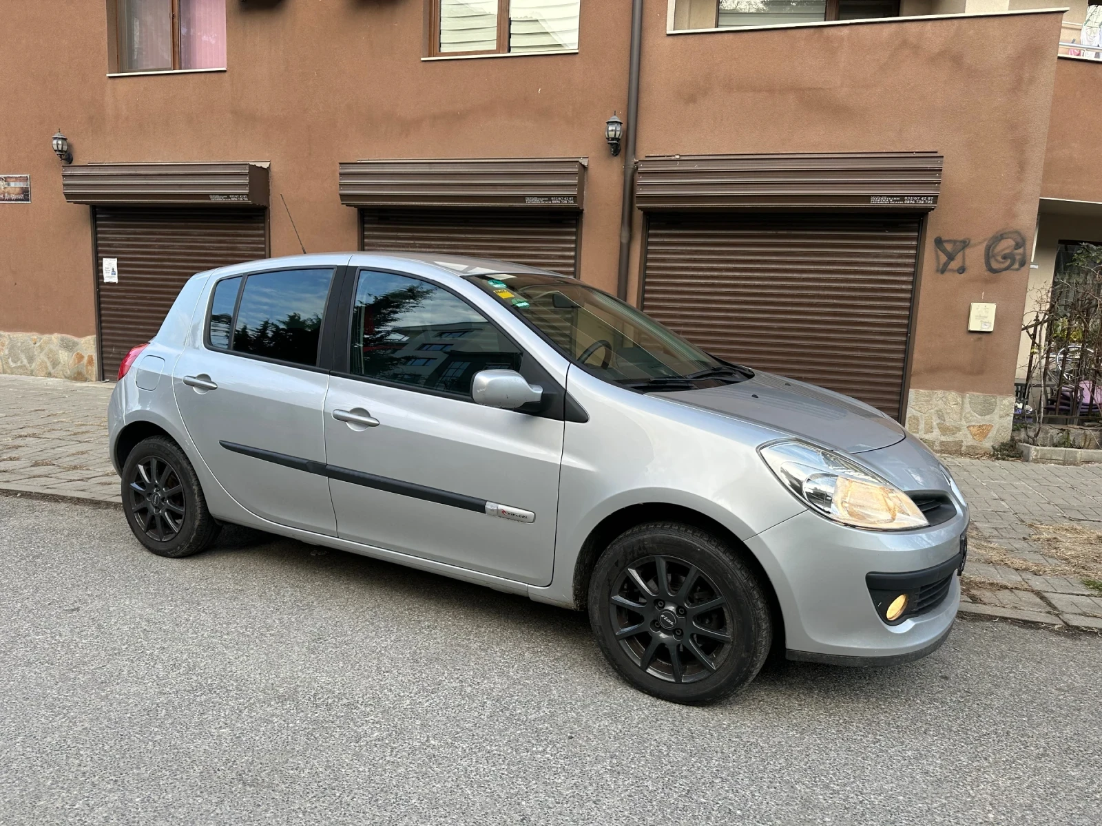 Renault Clio 1.2 Бензин - изображение 2