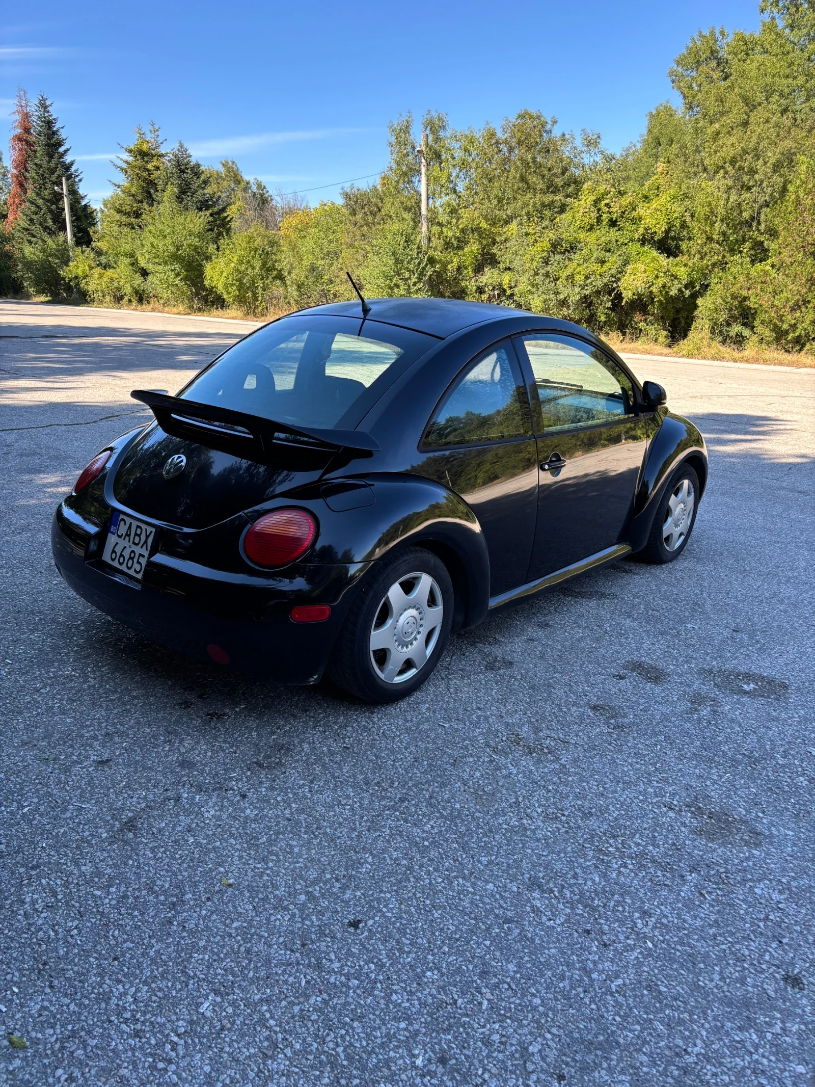 VW Beetle 2.0 i | Mobile.bg   5