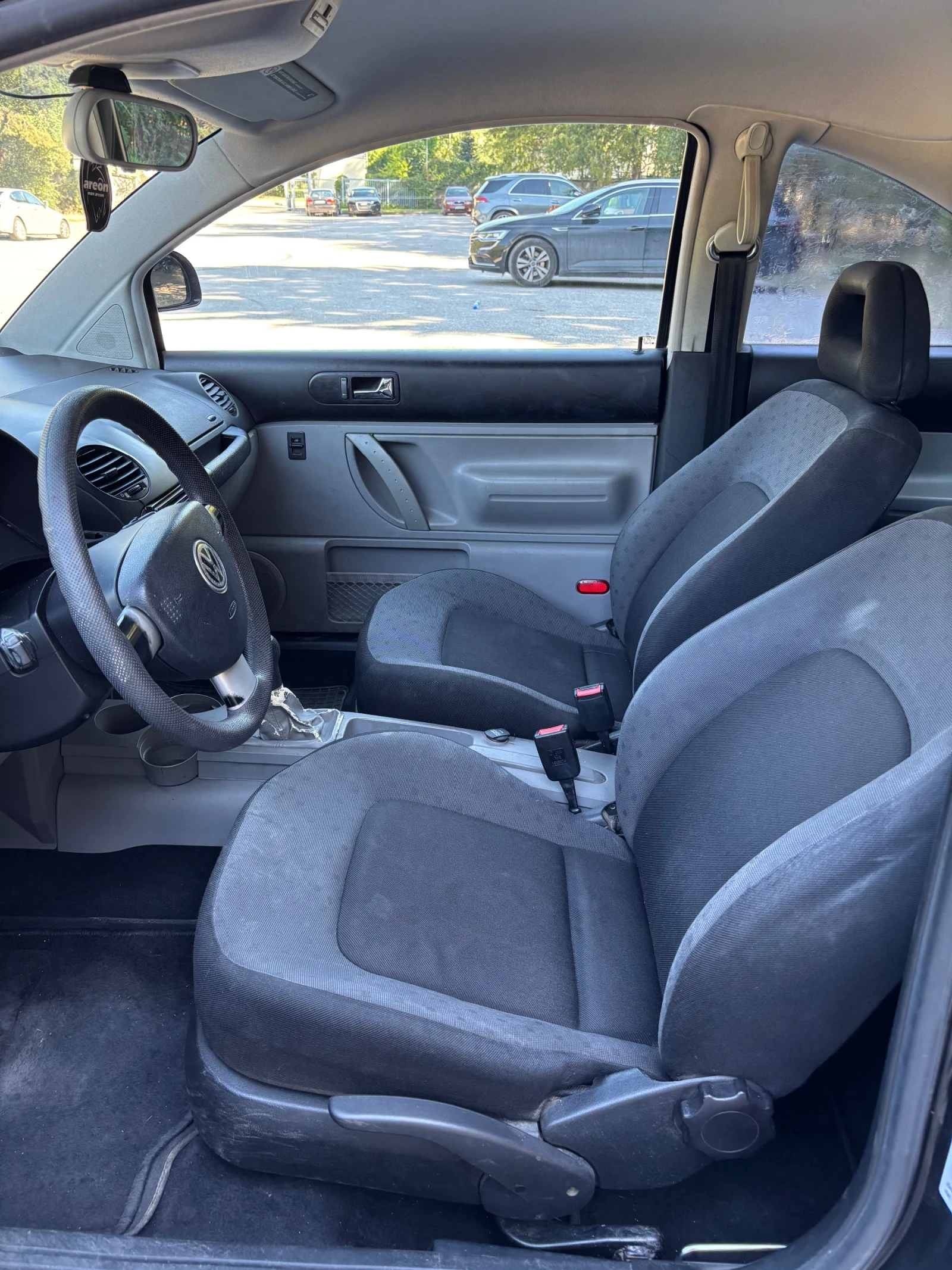 VW Beetle 2.0 i | Mobile.bg   9