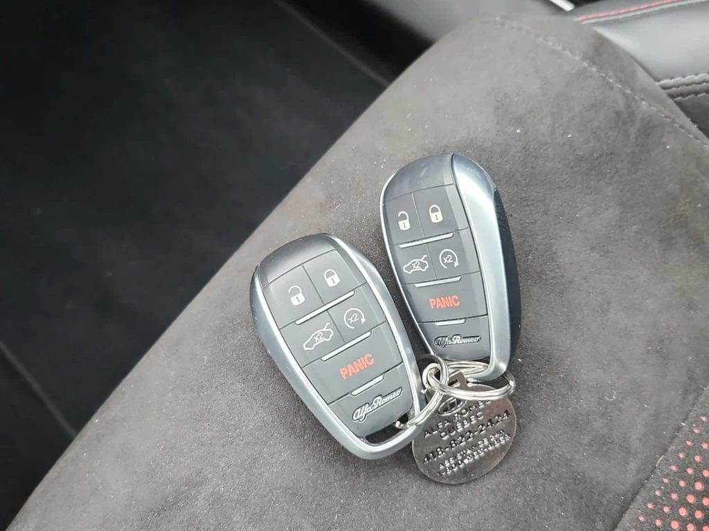 Alfa Romeo Tonale * VELOCE * CARFAX *    | Mobile.bg   8