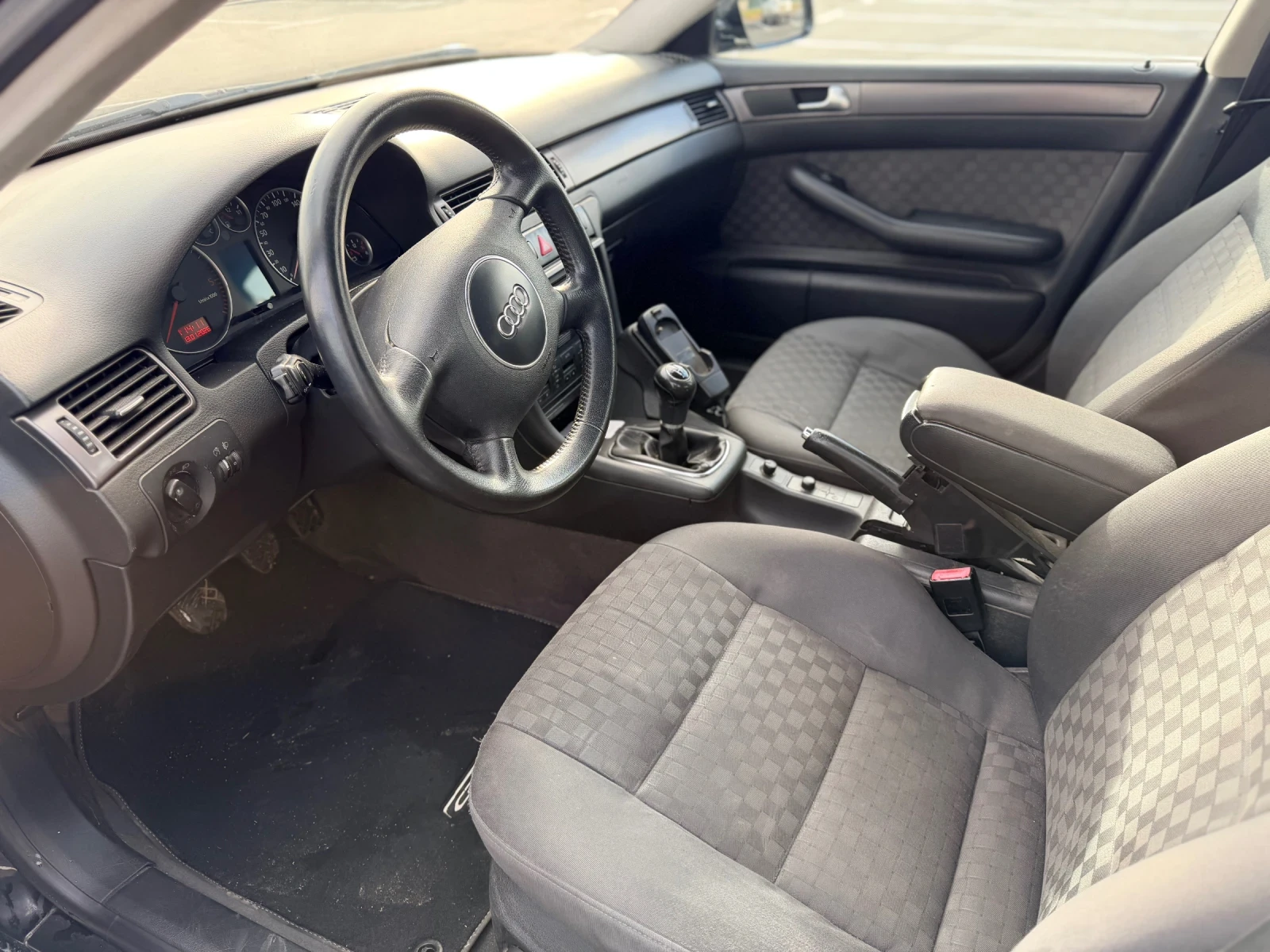 Audi A6 1.9TDi-Обслужен-Всичко платено-лизинг - изображение 9