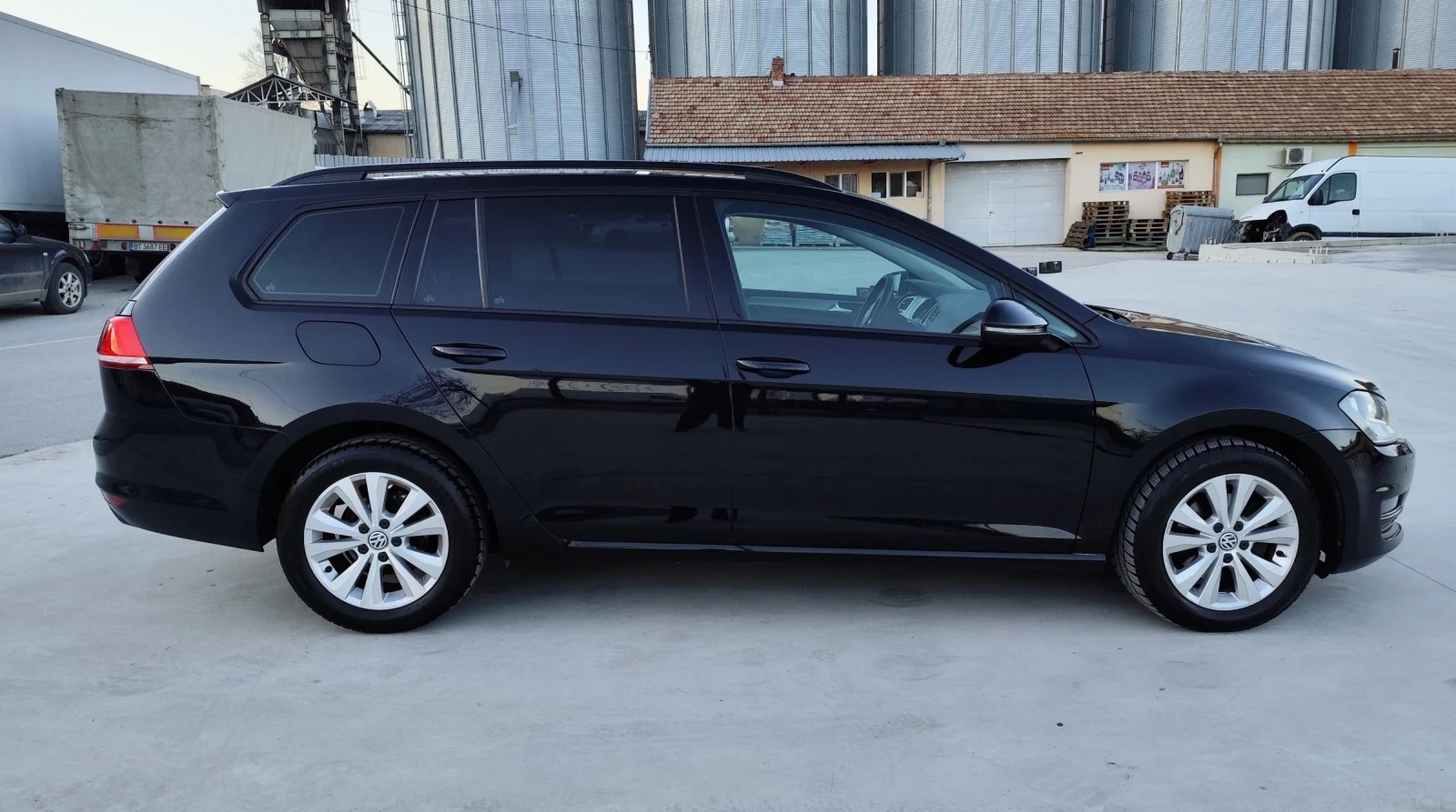 VW Golf 1.6TDI-105k-NAVI-ПОДГРЕВ-EU-6 - изображение 7