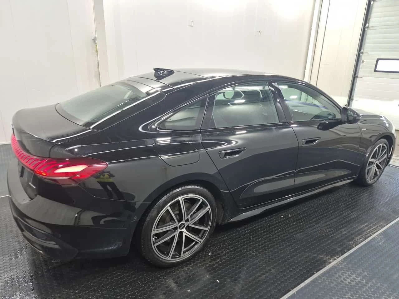 Audi A5 * Progressiv * CARFAX * S LINE * �������� *  | Mobile.bg � ����������� 9