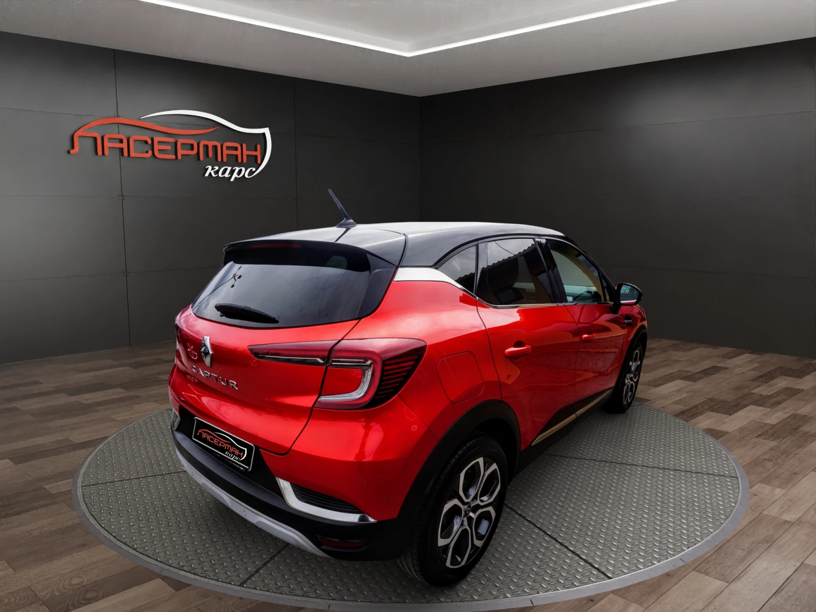 Renault Captur 1.3TCE INTENS, снимка 3 - Автомобили и джипове - 54226994
