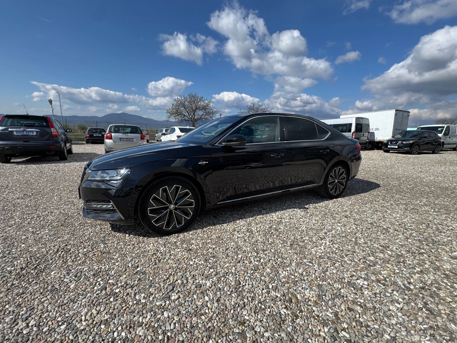 Skoda Superb Laurin & Klement, снимка 7 - Автомобили и джипове - 54240630