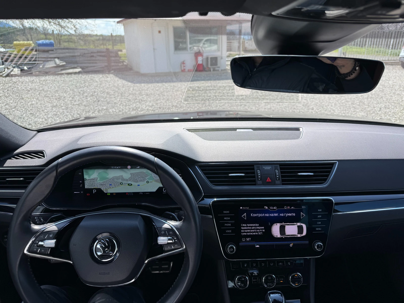 Skoda Superb Laurin & Klement, снимка 15 - Автомобили и джипове - 54240630