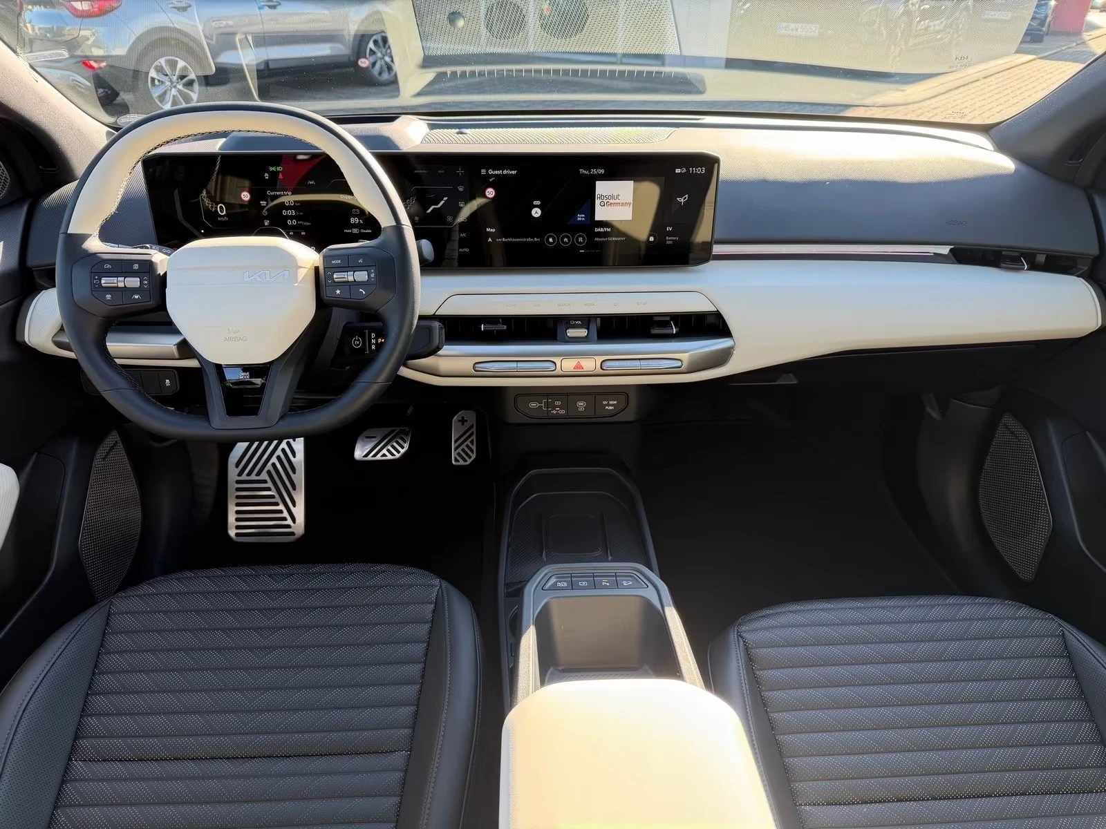 Kia EV4 GT-Line 81kWh 360* DISTR Matrix HUD Winter Package | Mobile.bg � ����������� 7