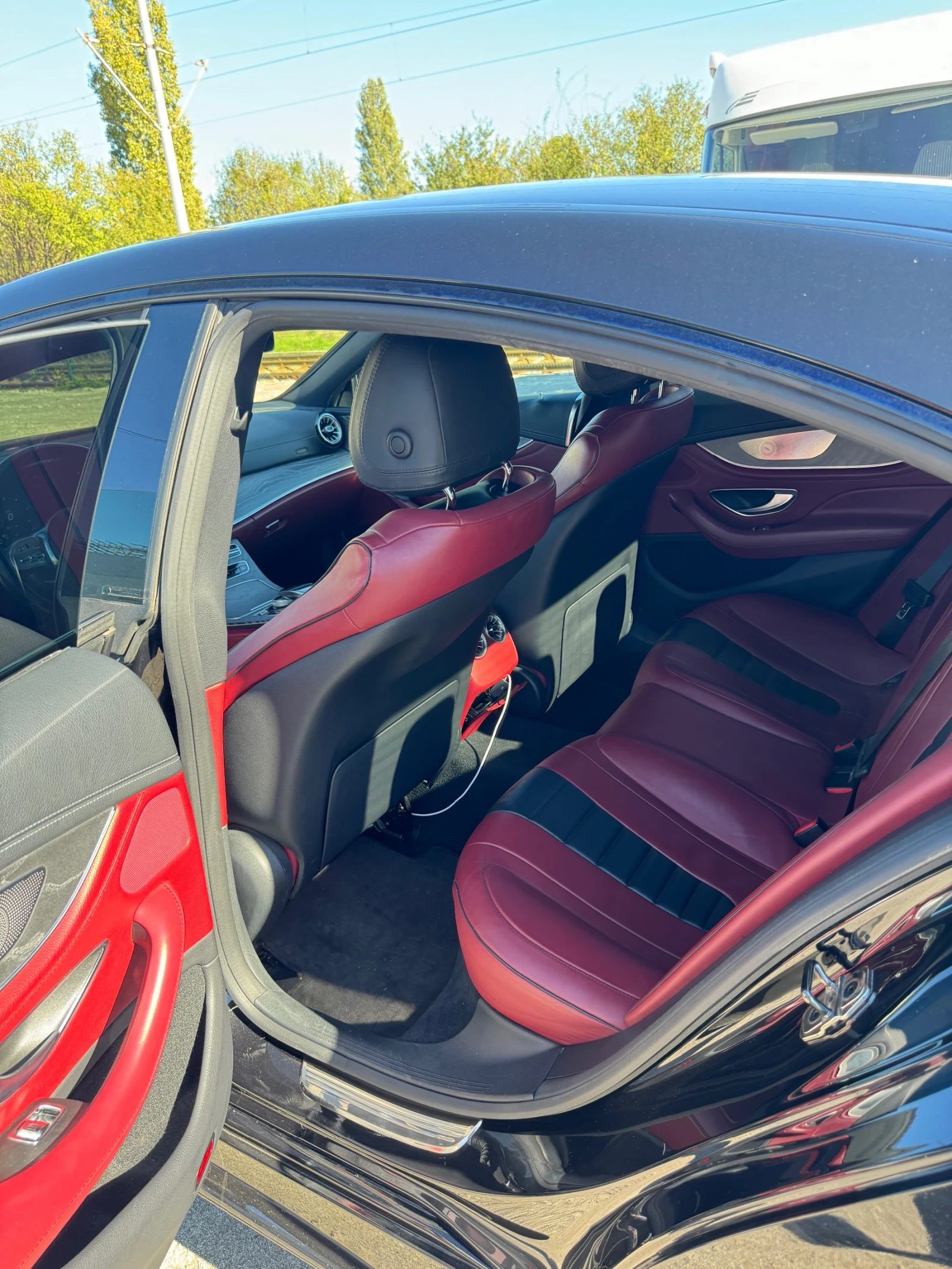 Mercedes-Benz CLS 350, снимка 9 - Автомобили и джипове - 54371831