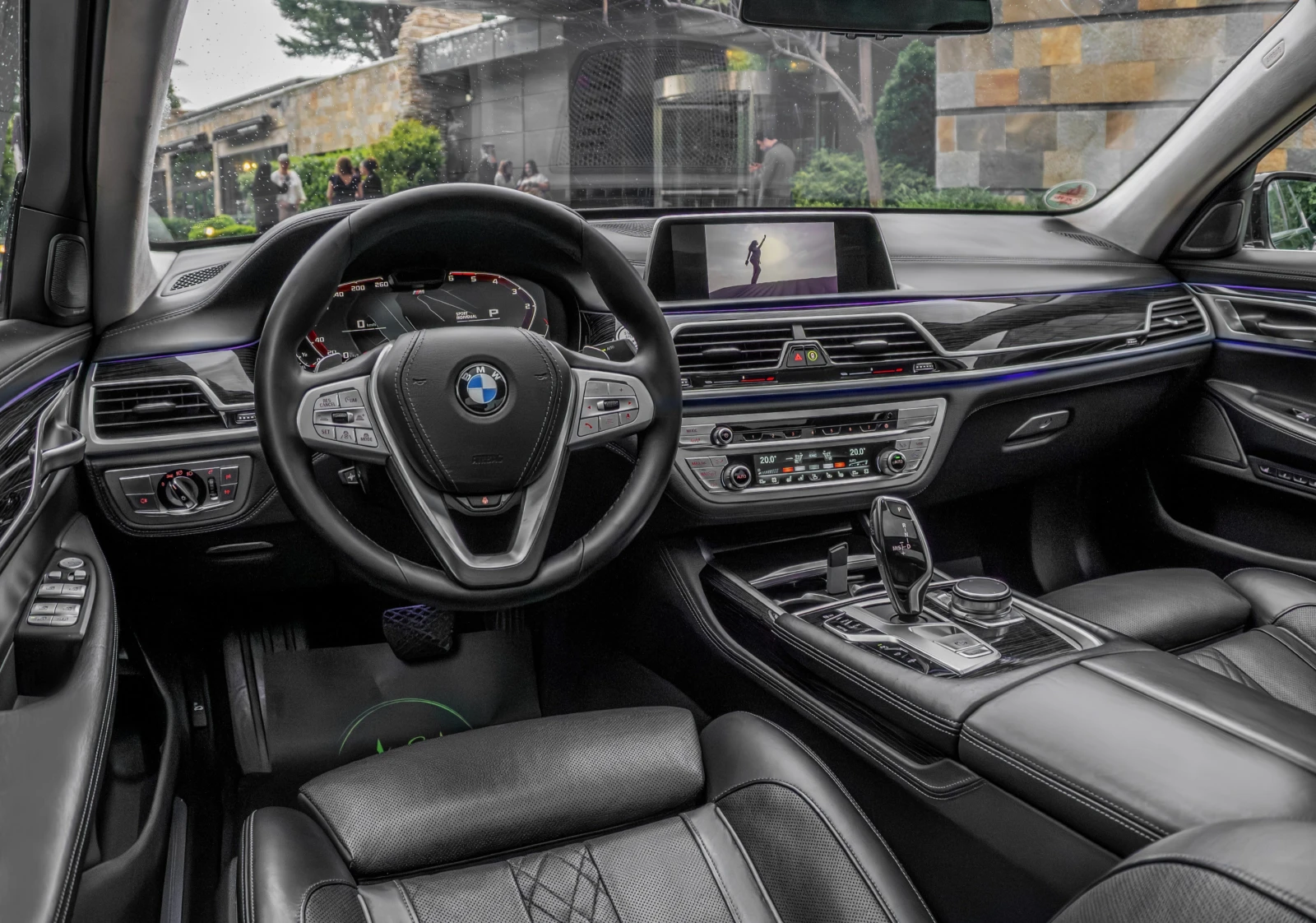 BMW 730 d* DIPLOMAT LONG* 3XTV* BUSINESS* PANO* MASSAGE* , снимка 14 - Автомобили и джипове - 54557296