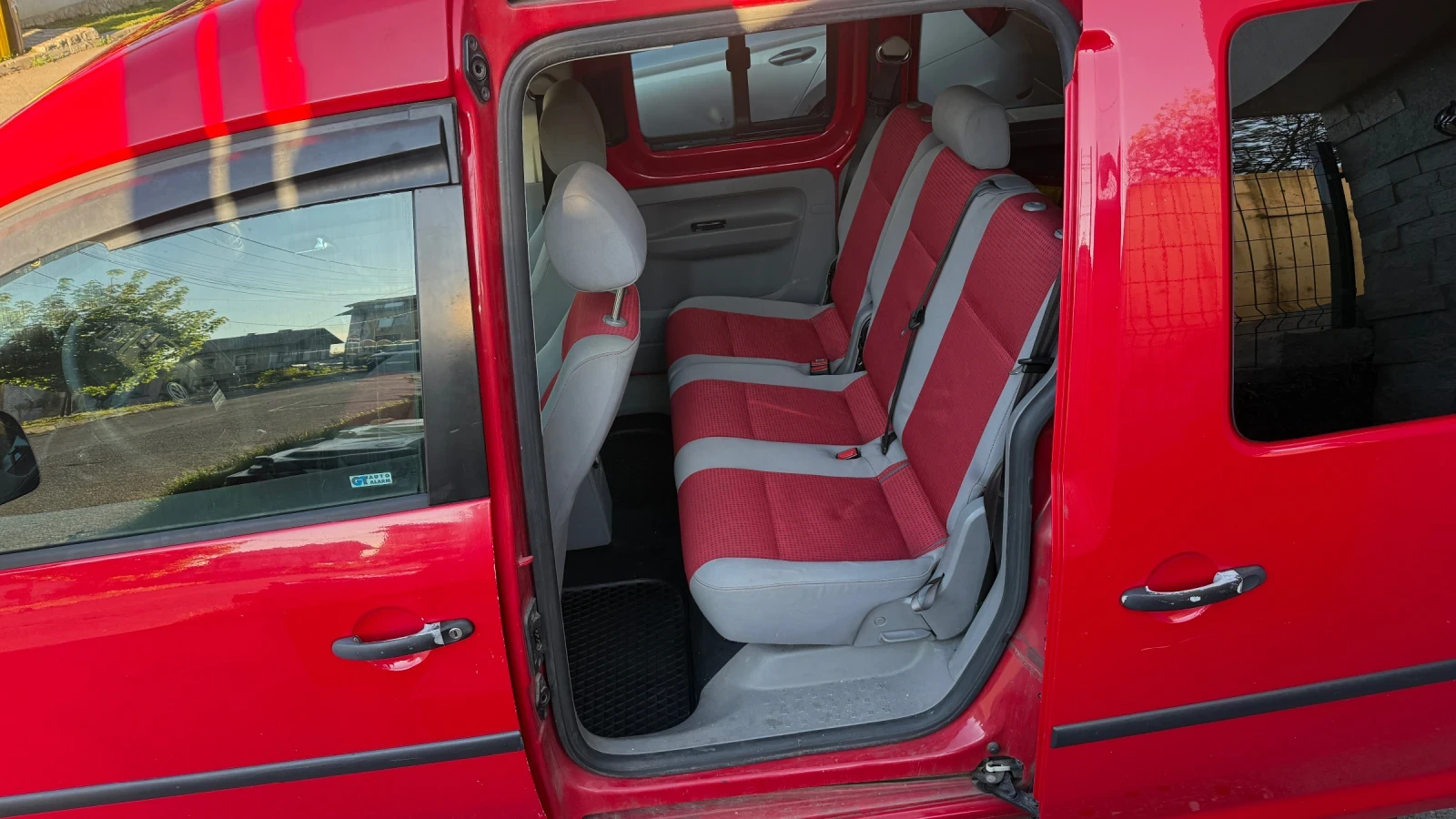 VW Caddy, снимка 4 - Автомобили и джипове - 54663045