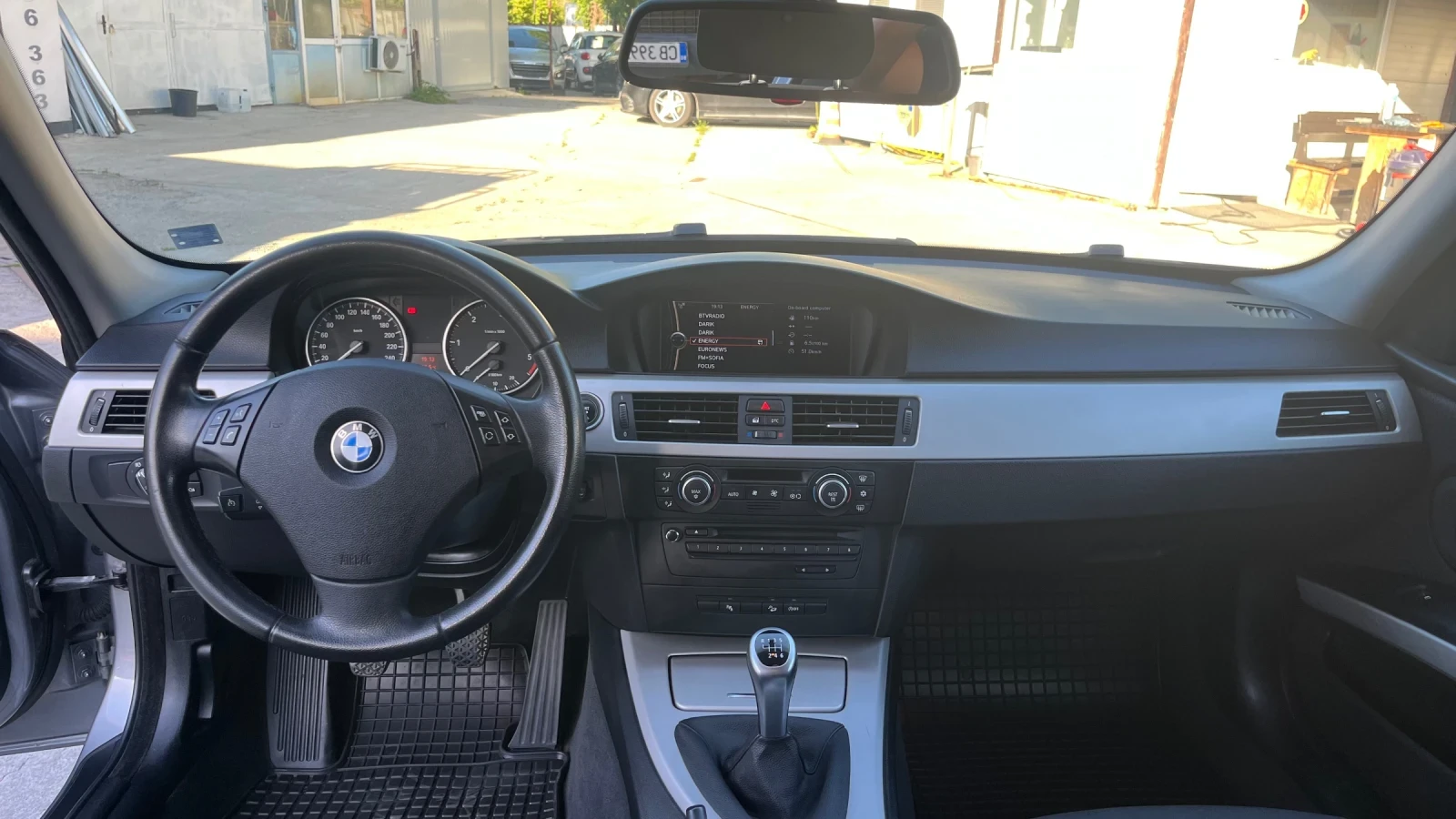 BMW 320 2.0D XDrive 177ks , снимка 13 - Автомобили и джипове - 54904354