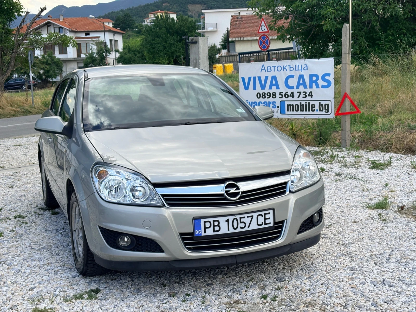 Opel Astra 1.4 i Avtomatic, снимка 4 - Автомобили и джипове - 55154594