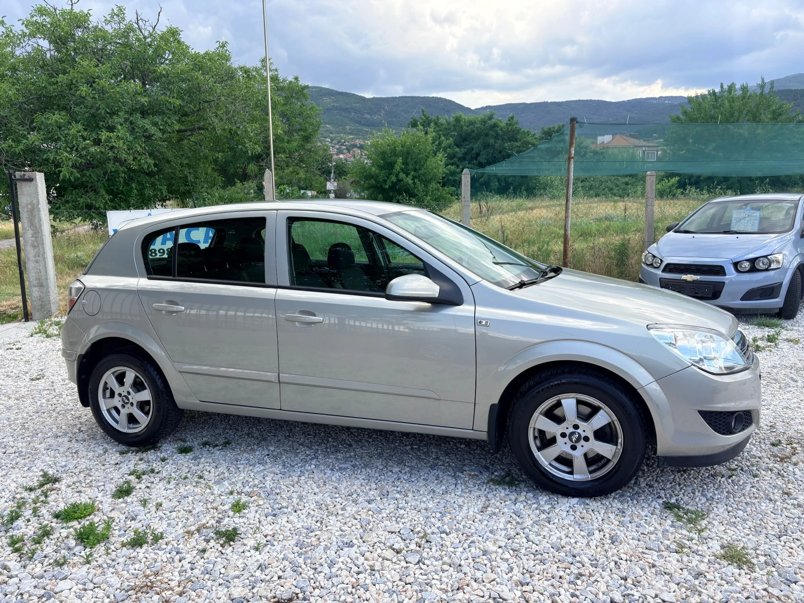 Opel Astra 1.4 i Avtomatic, снимка 5 - Автомобили и джипове - 55154594