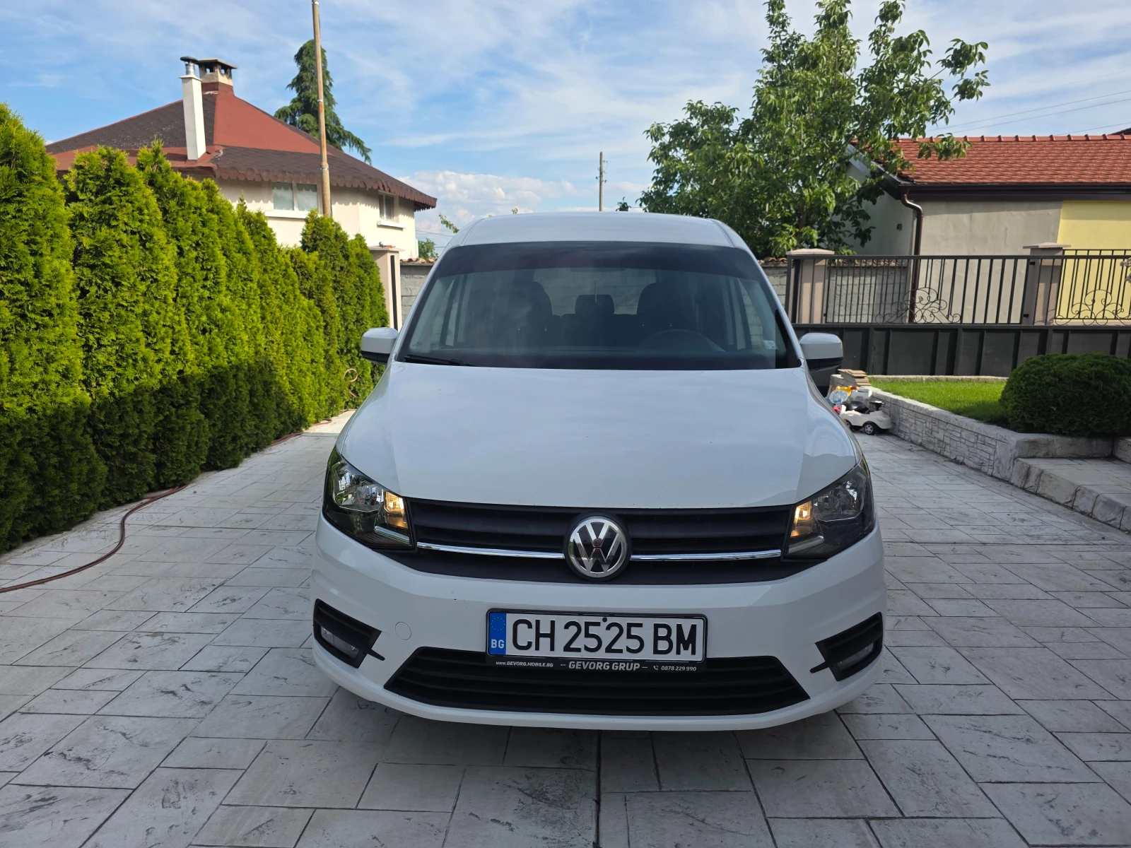 VW Caddy 2.0 TDI MAXI .AVTO НАПЪЛНО ОБСЛУЖЕН , снимка 2 - Автомобили и джипове - 55212145
